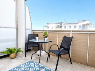 Gicek Apartament 29 z balkonem bezpłatny PARKING Faktura VAT 4 osobowy ARENA K-S SSE - 6