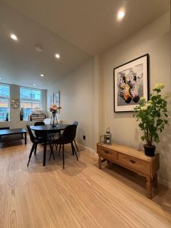 Beautiful 4 Bedroom Apartment In Bergen Sentrum - 0