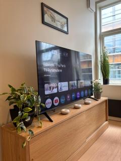 Beautiful 4 Bedroom Apartment In Bergen Sentrum - 3