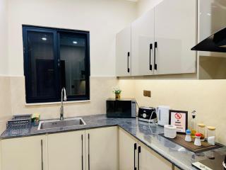 Modern 1BR Apartment in Zeta Mall Islamabad Rooftop Pool & Mall Access - 2