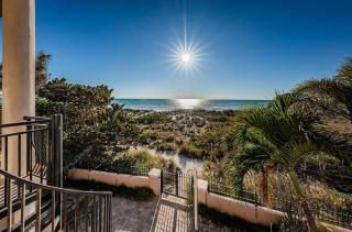 Sunset Beach Palace - St Pete Beach - 6