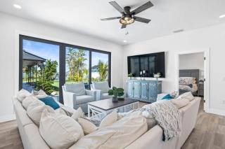 Waterfront Paradise Palms - 7