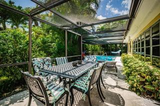 Sunset Beach House - Clearwater Beach - 8