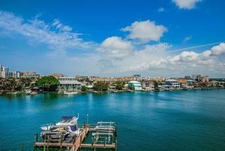 Gorgeous Getaway - 8