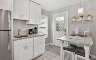 Island Vibes Cottage - Clearwater Beach - 9