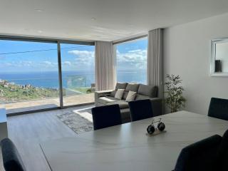 Villa Fjord Sea and Mountain View - 2