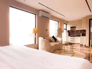 1BR Glass Dome - 1
