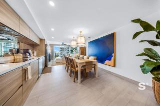 Luxury 2BR in Miami Beach - Pool & Free Parking - 3
