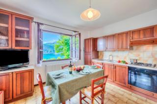 Casa Serena park and Lake View - Happy Rentals - 1