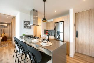 Go Living Suites: Your Medellin Retreat - 9
