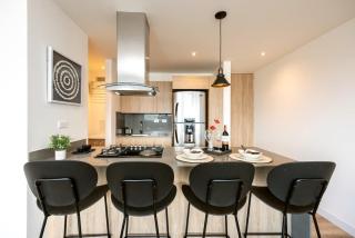 Go Living Suites: Your Medellin Retreat - 2