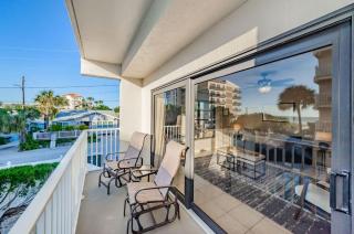 Hidden Beach Retreat - Clearwater Beach - 4