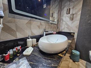 Superior Jacuzzi Apartment Sea Side Terrace - 5