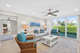 Island Condo Nestled in the Heart of Sanibel - Lighthouse Point 130 - 0