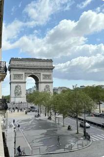 Luxury 2 Bedrooms - View on Arc of Triumph - 0