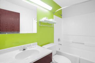 Super 8 by Wyndham South Boston VA - Stadtteil South Boston - 3