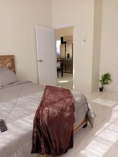 Cozy Escape 876 Secure 2BR w Parking & near Beaches - 6