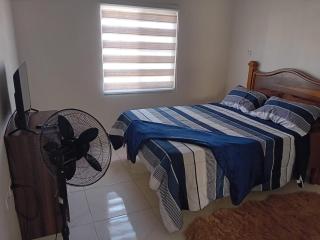 Cozy Escape 876 Secure 2BR w Parking & near Beaches - 8