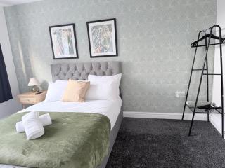 Cosy Stay with Ensuite Near Shopping and City Centre - 7