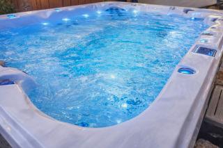 1-Acre Las Vegas Getaway: Pool, Spa & Tennis Court - 5