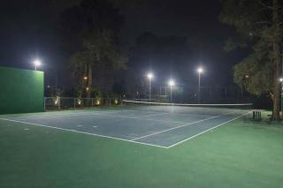 1-Acre Las Vegas Getaway: Pool, Spa & Tennis Court - 4