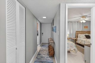 2 bed 2 bath centrally located on Siesta Key - 9