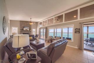 CL 1683 Our Lake View - 9