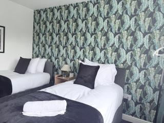 Welcoming Stay Near Shopping and City Centres - 7