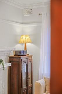 Hatters House in Middle Park - 2BR with Free Parking - 7