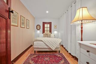 Hatters House in Middle Park - 2BR with Free Parking - 1