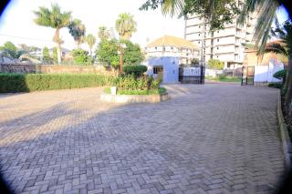 Rover's Inn Entebbe - 2