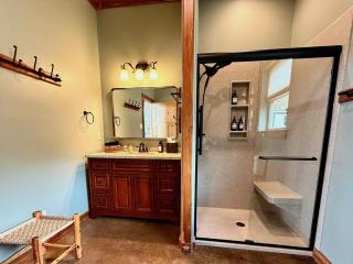 Whispering Pines Retreat, Secluded Cabin with Hot Tub & Pond - 1
