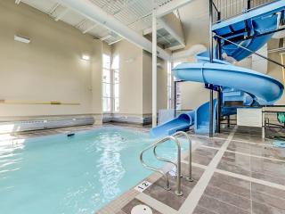 Alpine Splash Getaway Pool, Hot Tub & Waterslide! - 7
