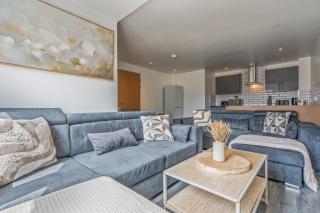 2 Bedroom Apartment views overlooking the centre - Sleeps 10 - 4