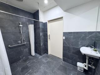 King St - Affordable Central City Room - 2