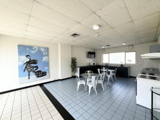 King St - Affordable Central City Room - 1