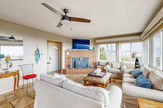 Cozy Carmet Cottage - 5