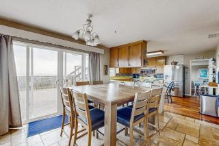 Cozy Carmet Cottage - 1