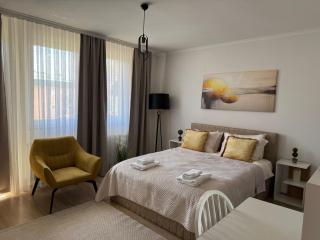 Local Apartment in prishtina square - 5