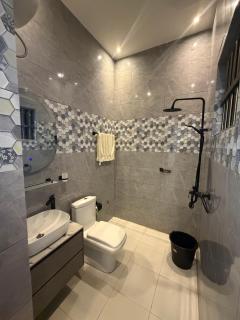 Cotonou Modern Studio Apartment Near The Beach - 2
