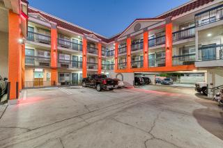 Lyfe Inn & Suites by AGA - Sun Valley - 0