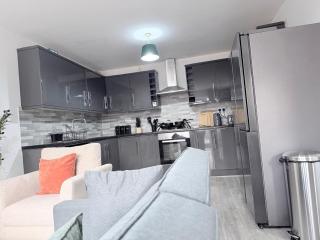 Stunning Stay Near Shopping and City Centres - 8
