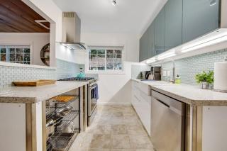 Wanderlust Cottage - 3