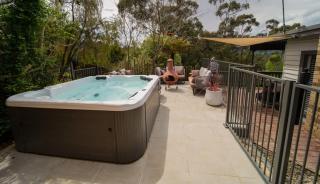 4 Bedroom fun house - spa, sauna, fire pits & more - 6
