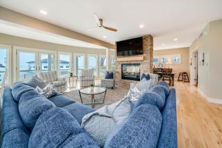 Beach Glass Cottage on North Beach w/Hot Tub - Unforgettable Views - 1
