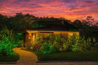 Noah's Hideaway by Tifakara - 3