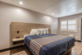 Lyfe Inn & Suites by AGA - Sun Valley - 1