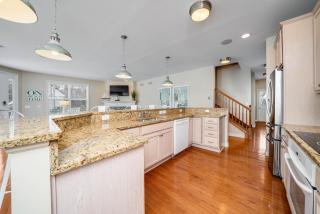 Large Beach Home w/2LRs, Wrap-Around Porch, Fire Pit, 2 Blocks to Beach/Downtown - 2