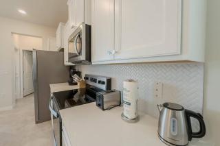5BR Home with Private Pool at Windsor Cay - 3