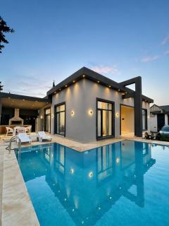 Diamond Pool Villa - 0
